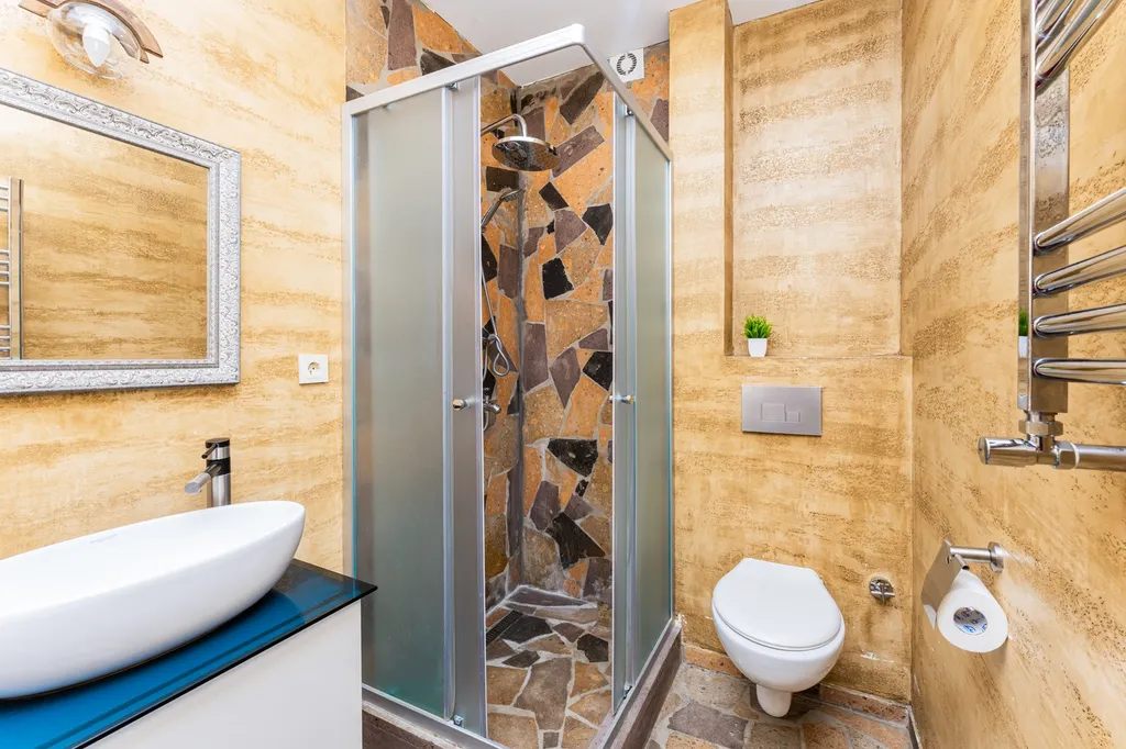 Стильная квартира с балконом у Площади Республики