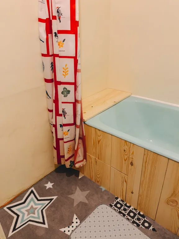 Светлая квартира с отголосками советского прошлого