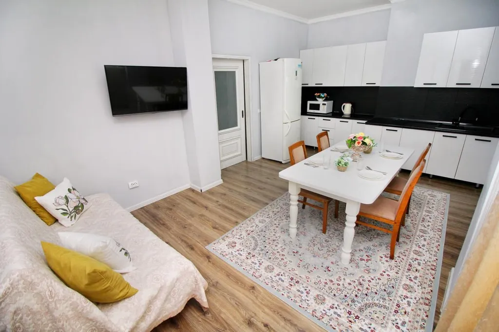 Квартира Отличные апартаменты в ЖК Шахристан — Алматы