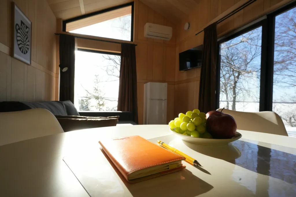 Коттедж Четырёхместный барнхаус на берегу озера — Плодовое