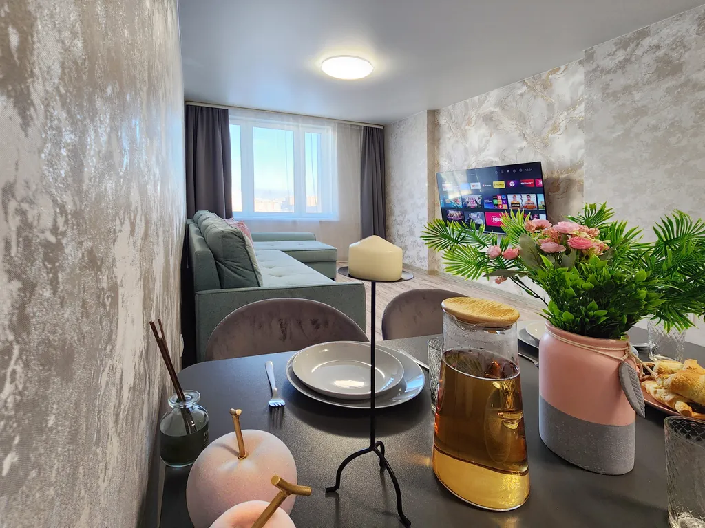 3-комнатная на Взлетке возле ТРЦ Планета