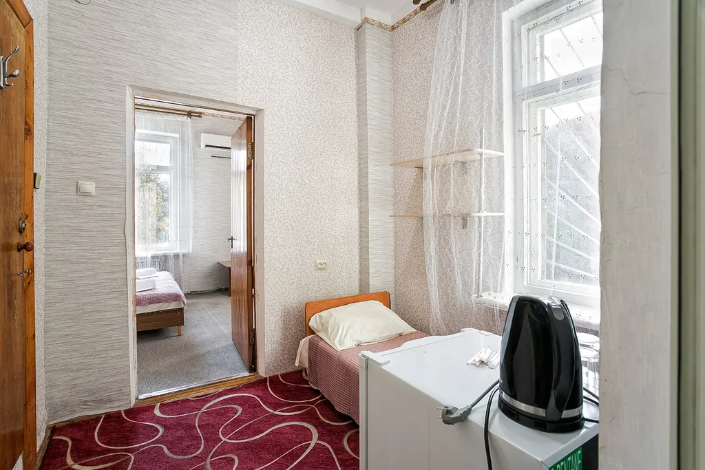 Двухкомнатный трёхместный номер стандарт