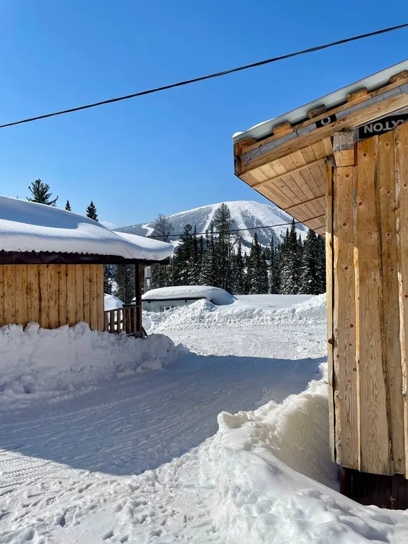 Гостевой дом Jazz с видом на горы