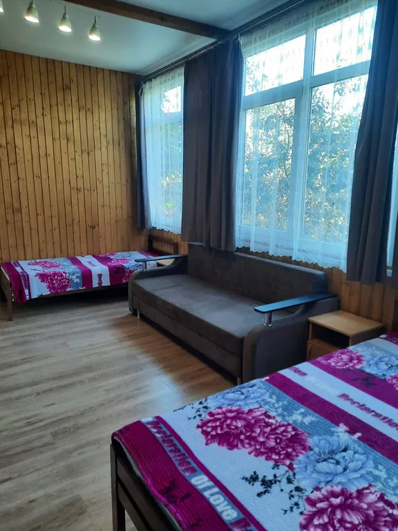 Коттедж 1-комнатный Дом — аренда посуточно в Гагра