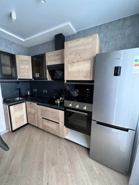 2-комнатная квартира с дизайнерским ремонтом