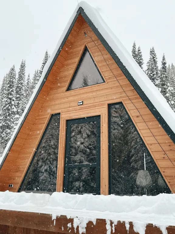 Коттедж Коттедж А-фрейм 2 Таёжная романтика — Таштагол