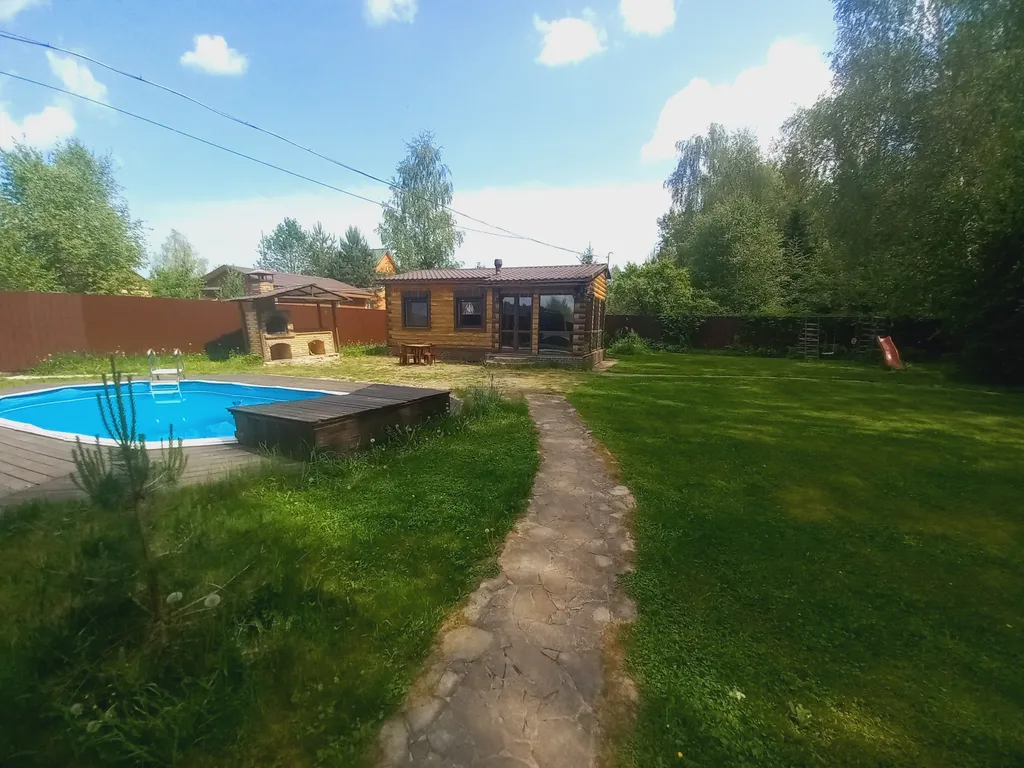 Дом шале с сауной и уличным бассейном