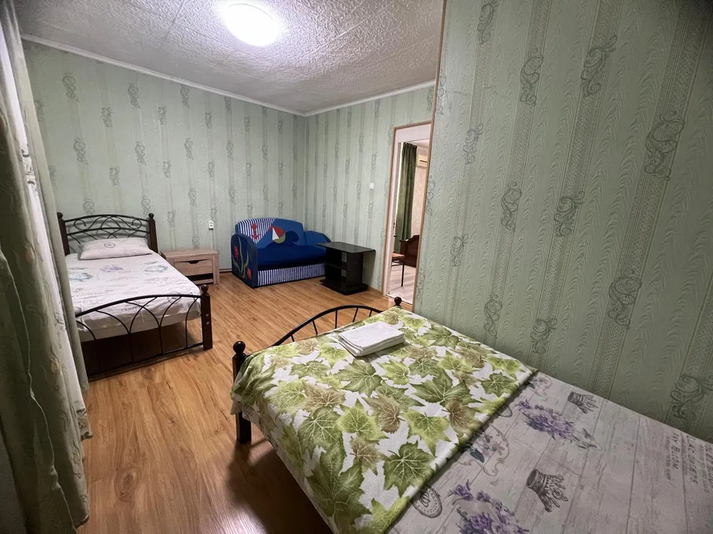 Квартира 2-комнатная Квартира — Адлер