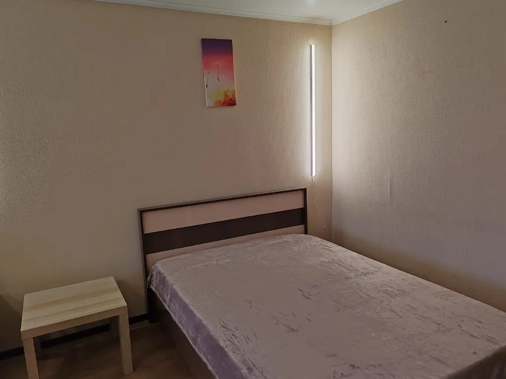 Квартира-студия с кондиционером — аренда посуточно в Курган