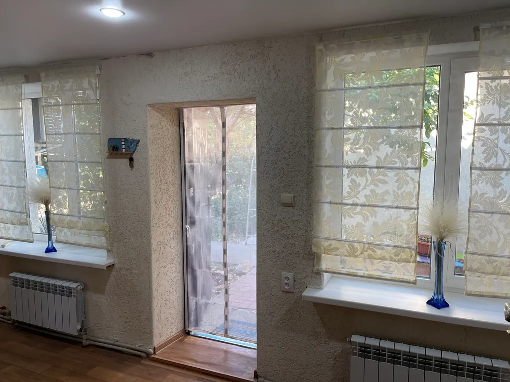 Частный дом.Участок 5 соток.Без соседей.В пешей доступности от моря