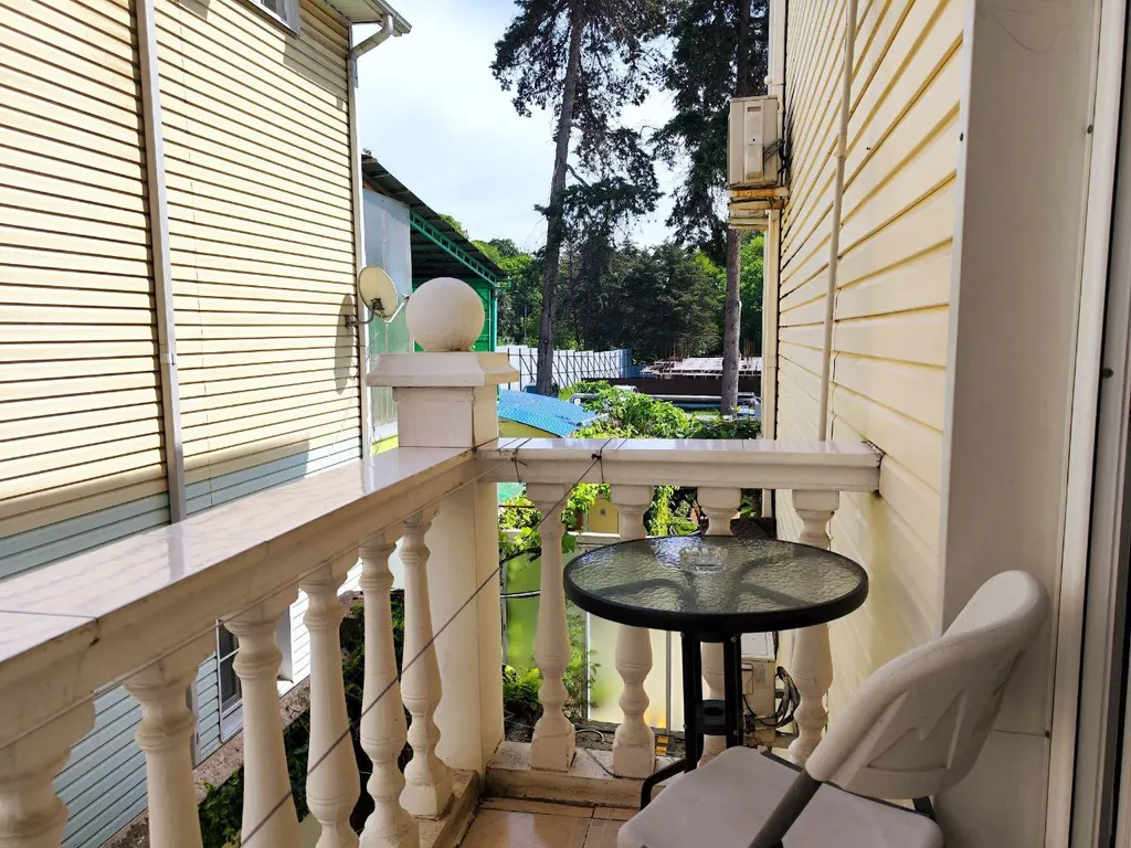 Апартаменты с одной спальней и балконом в гостевом доме Регион 86