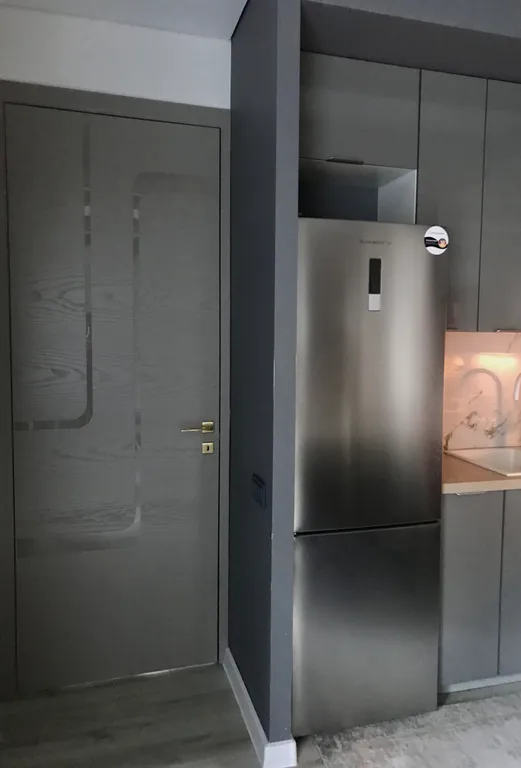 Новая 2-комнатная в центре с отдельной спальней и входом