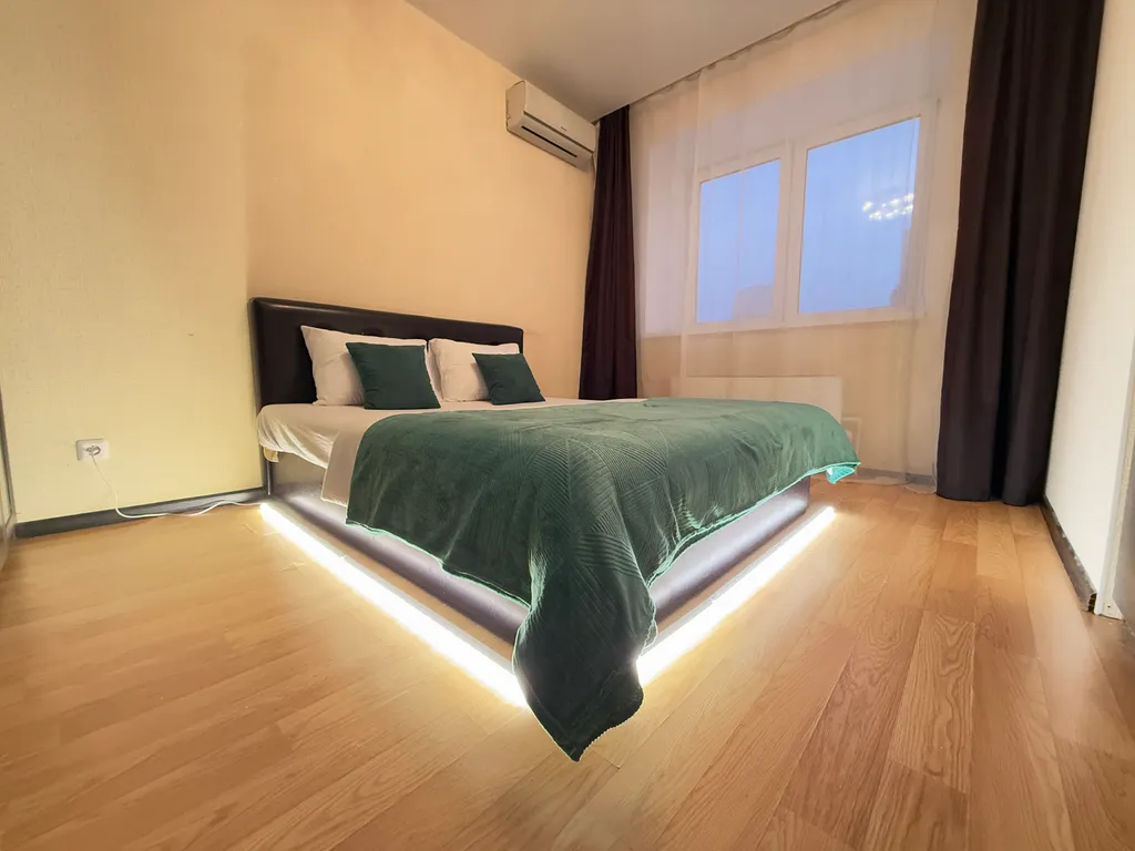 Квартира Тут хорошо на Сурикова — аренда посуточно в Екатеринбург