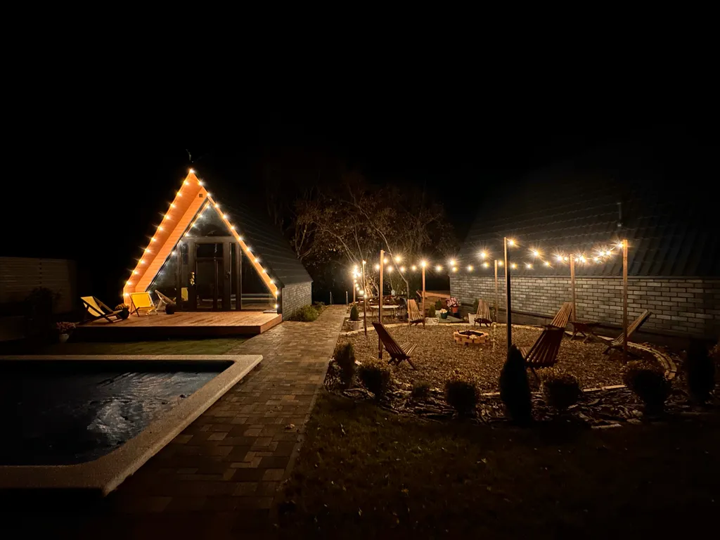 Коттедж А-фрейм коттедж Лимон с бассейном — Прасковеевка