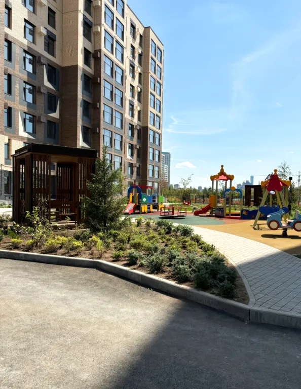 2-комнатная на набережной с видом на реку