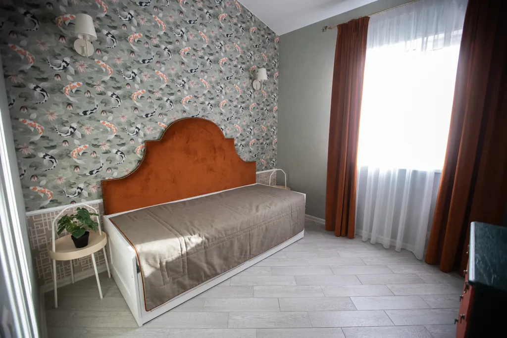 8-комнатный Дом