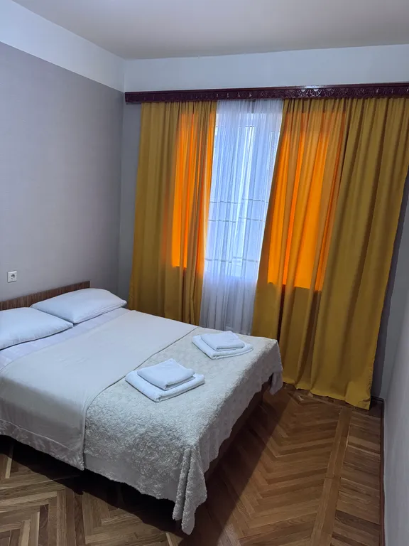 Просторная квартира с видом на горы