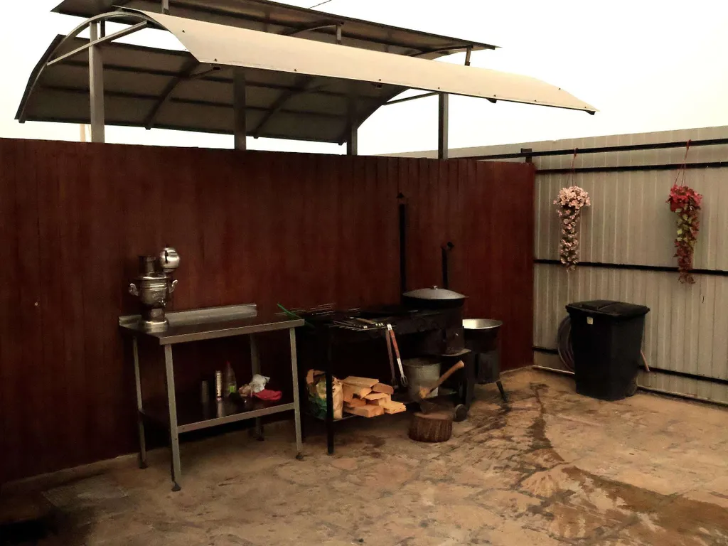 Дом на берегу Каспийского моря