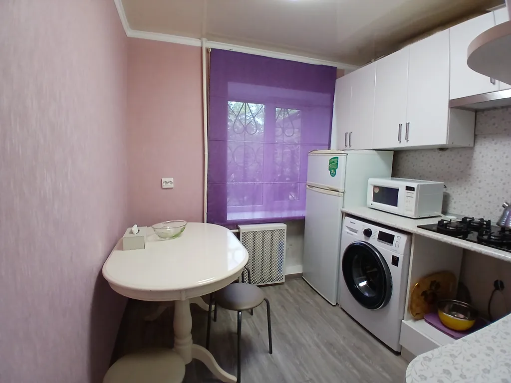 Квартира 2-комнатные апартаменты в центре — аренда посуточно в Минеральные Воды