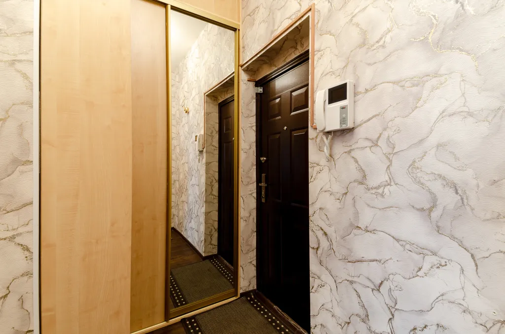 Квартира с высокими потолками, чуть в стороне от суеты/до центра 10мин