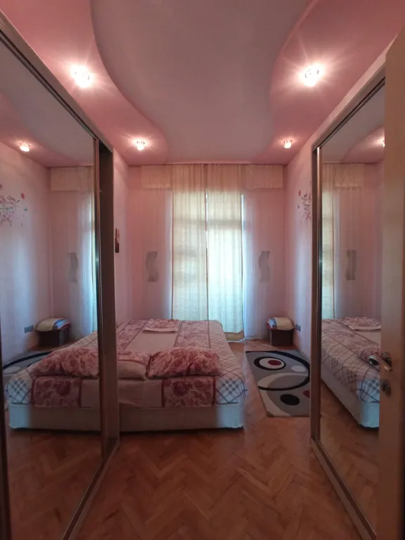 Тихое жилье в зелёном дворе