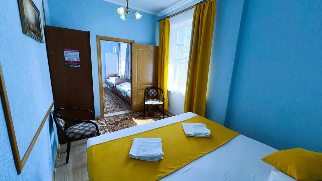 Двухкомнатный номер для 4-х гостей и дополнительным местом