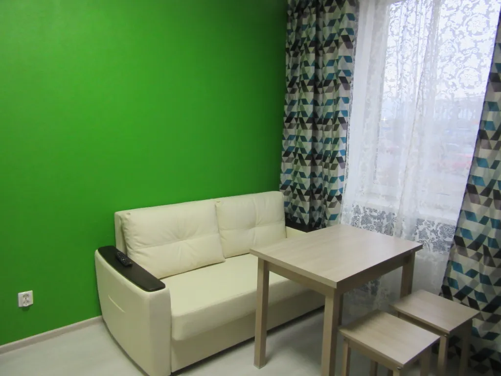 Однушка у Меги