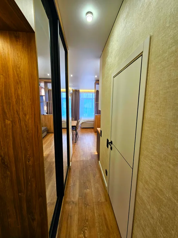 Квартира-студия с видом на парк и море