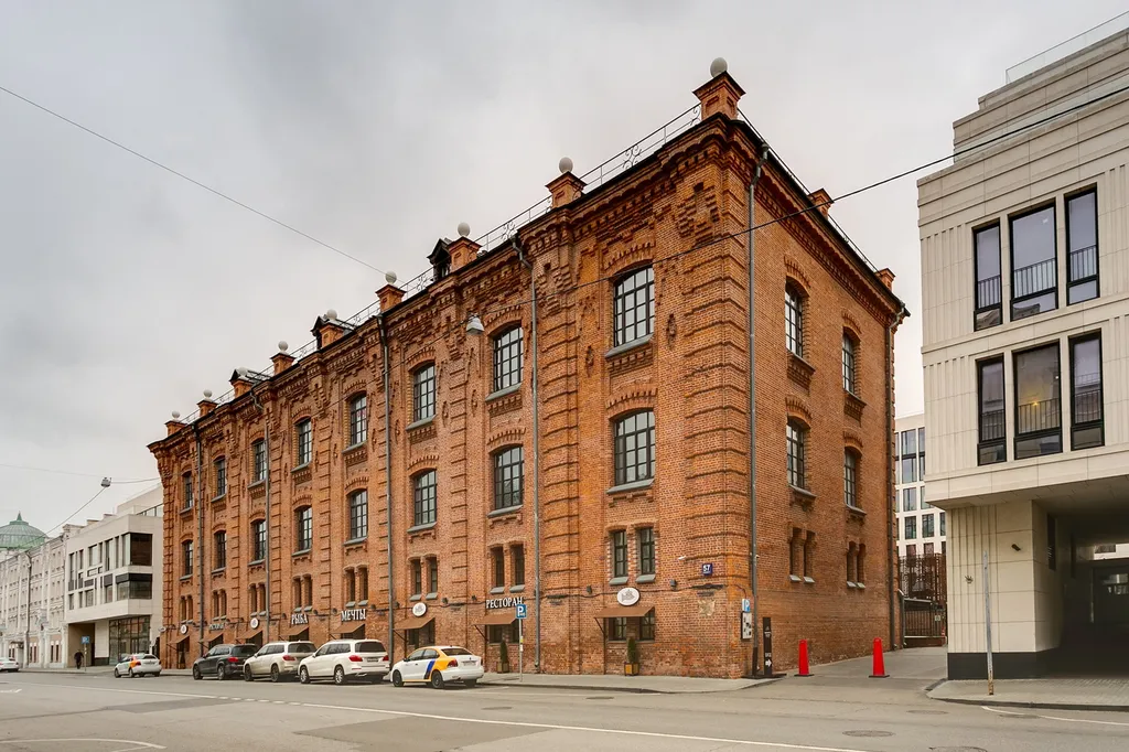 Квартира Квартира Уютный двухуровневый лофт Smart Host на острове Балчуг — Москва