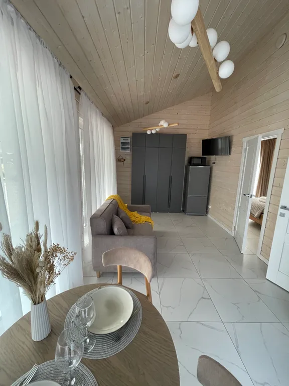 Современный домик в центре