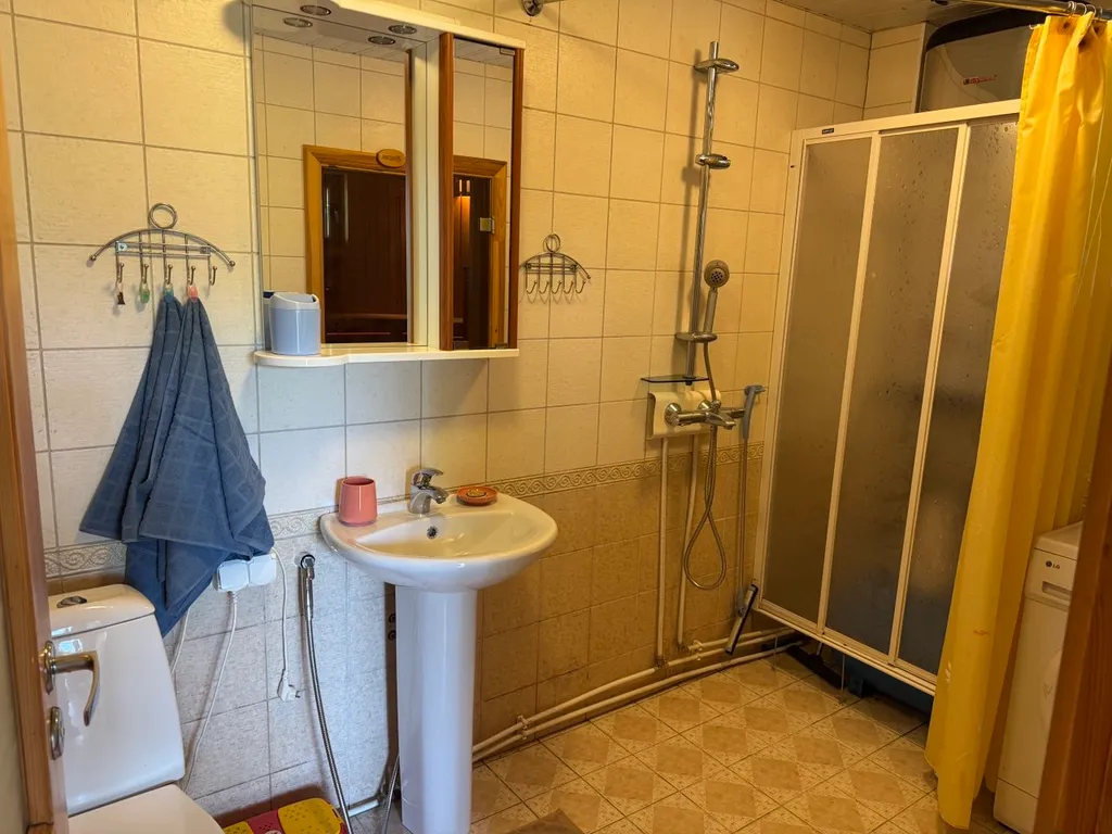 Коттедж Коттедж на берегу озера — Уткино