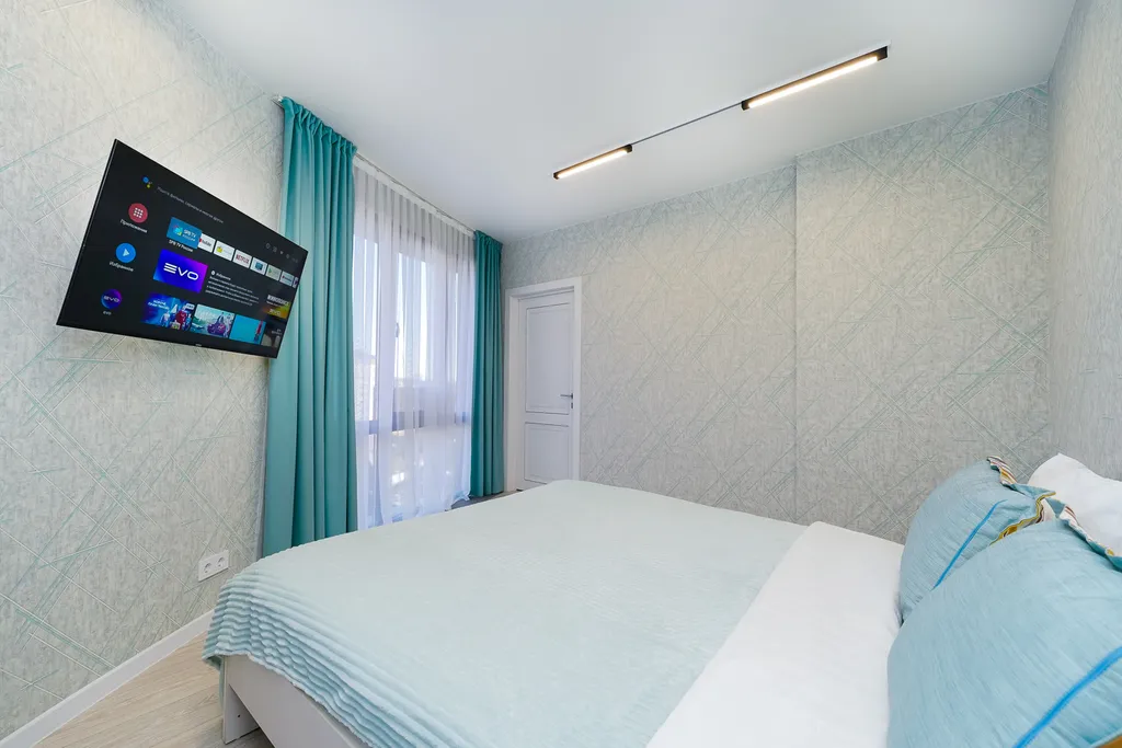 Трехкомнатная квартира у моря с балконом!