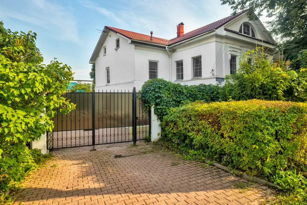 Старинный дом купцов Храниловых