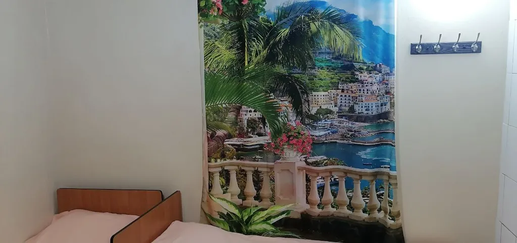 Двухместный домик со своей беседкой