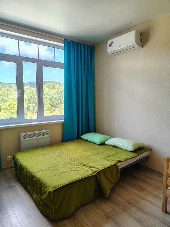 Квартира с видом на бассейн и горы