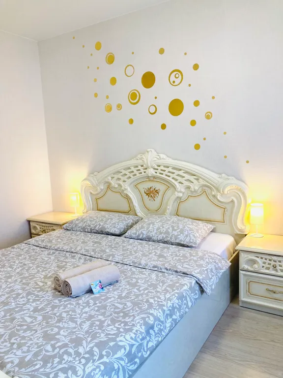 Квартира Апартаменты Золотой Полулюкс в самом центре — Омск