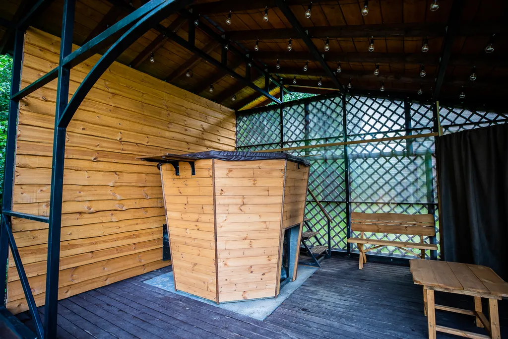 Дом на берегу озера