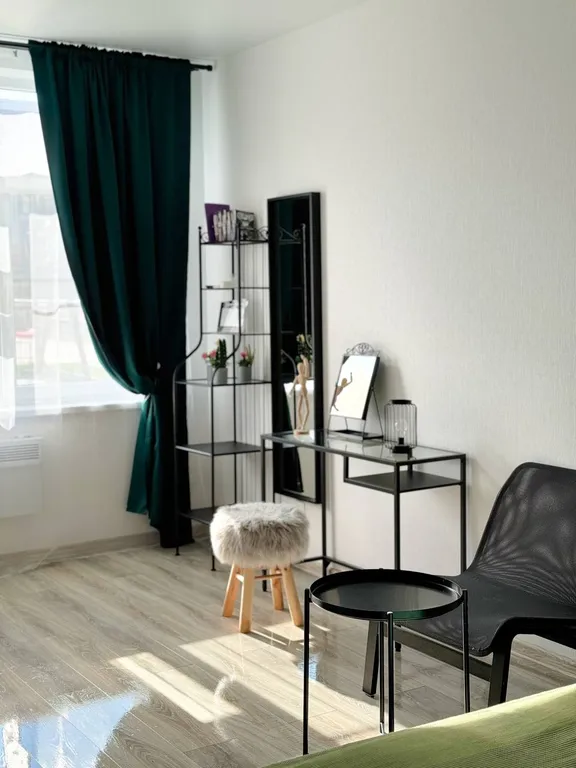 Уютная квартира напротив бассейна со своими лежаками, 7 спальных мест