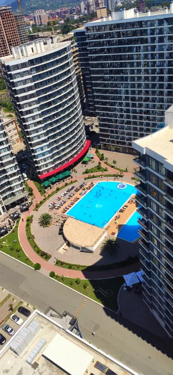 Апартамент в элитном комплексе у моря и парка с бассейном и спа-зоной