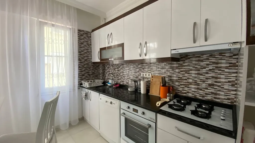 Просторная и светлая квартира у моря