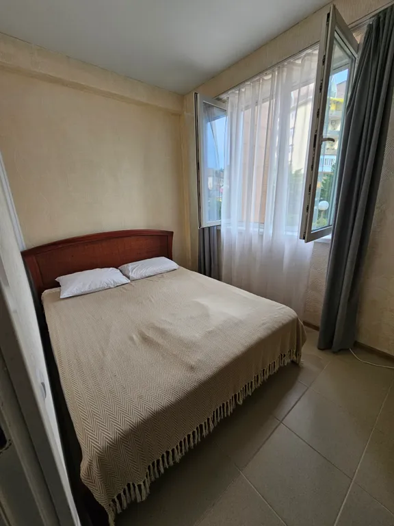 Уютнaя квapтира-cтудия у моря