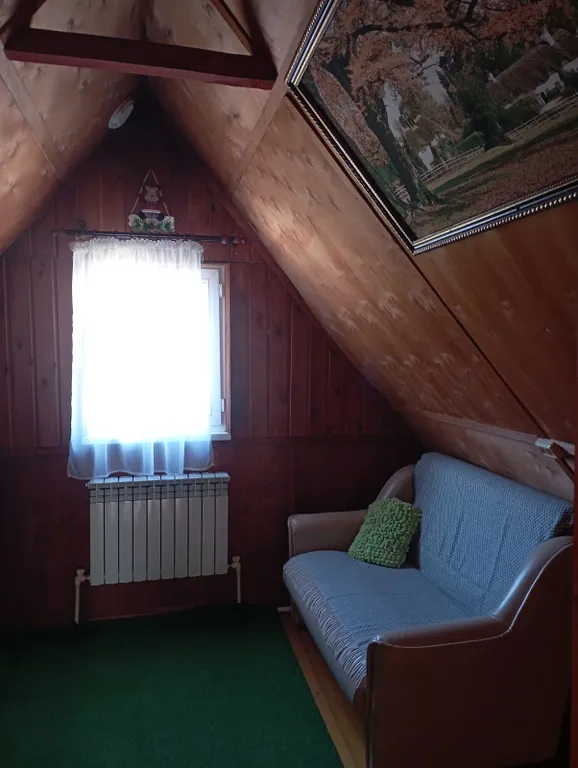 Двухэтажный домик в тихом уголке на реке Белая