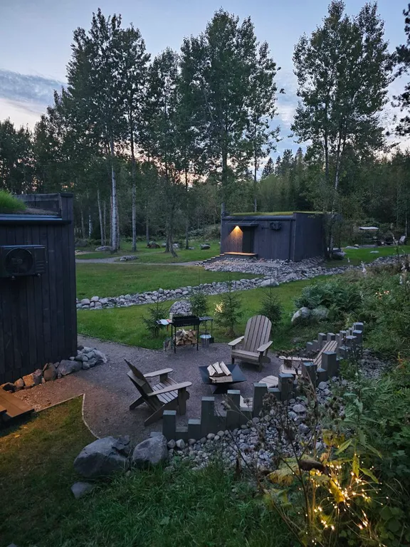 Коттедж Вилла Yksi c видом на озеро и зоной барбекю — Приозерск