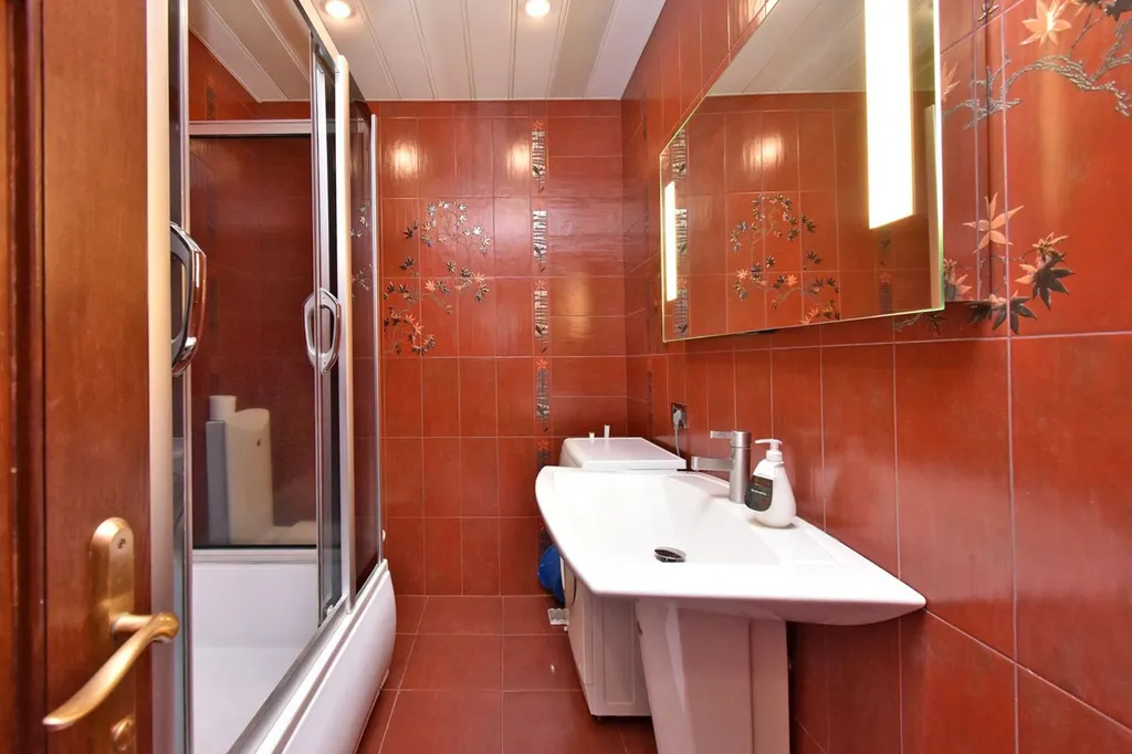 Уютная и просторная квартира в элитной новостройке в центре города