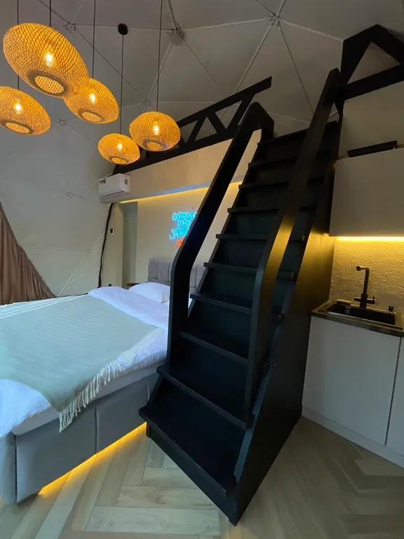 Купольный дом «NEON» на 4 гостя