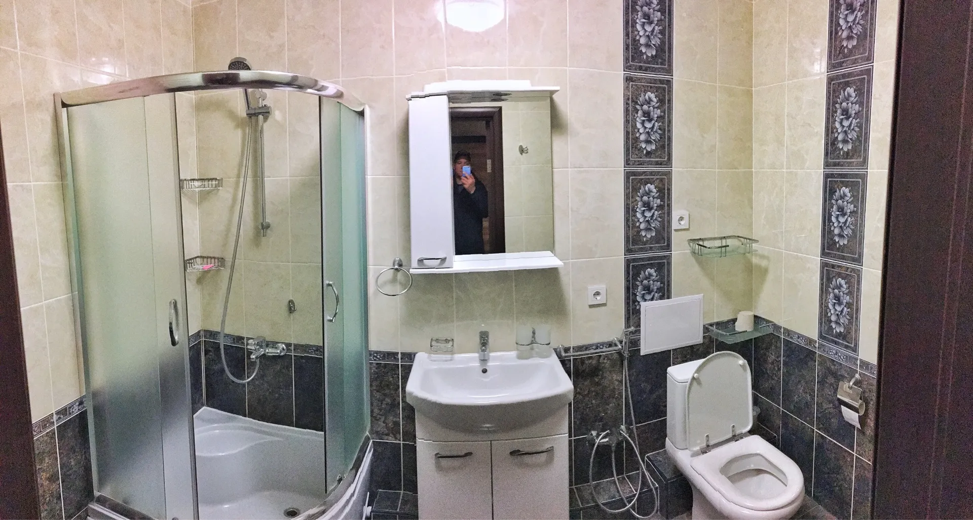Общий вид ванной комнаты