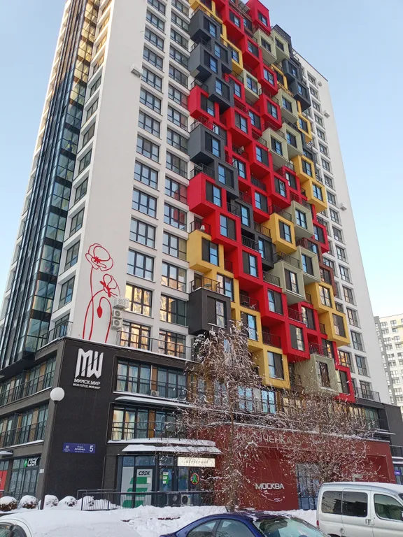 Уютная современная евродвушка с шикарным видом из панорамных окон