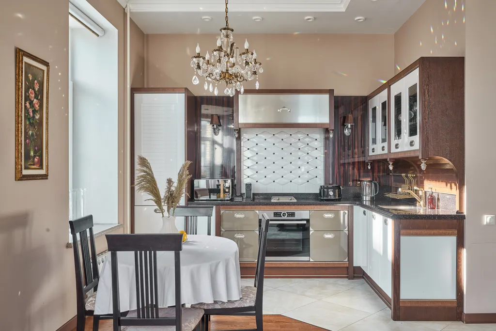 Квартира 3-комнатная квартира в знаменитом доме на Патриарших прудах в центре — Москва