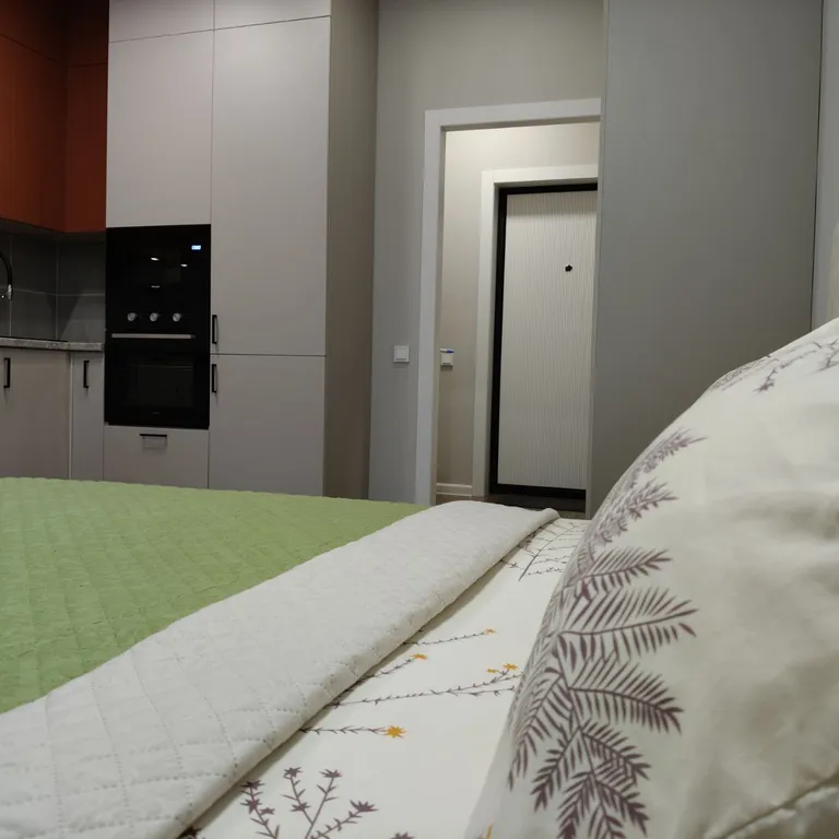 Студия около ЖД вокзала