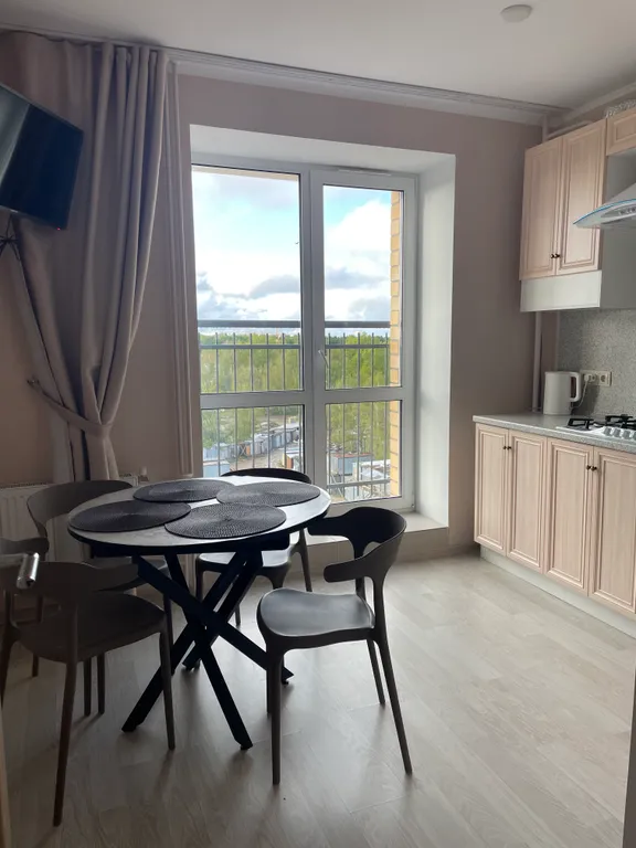 Уютная 2-комнатная квартира с двумя балконами в центре Завидово